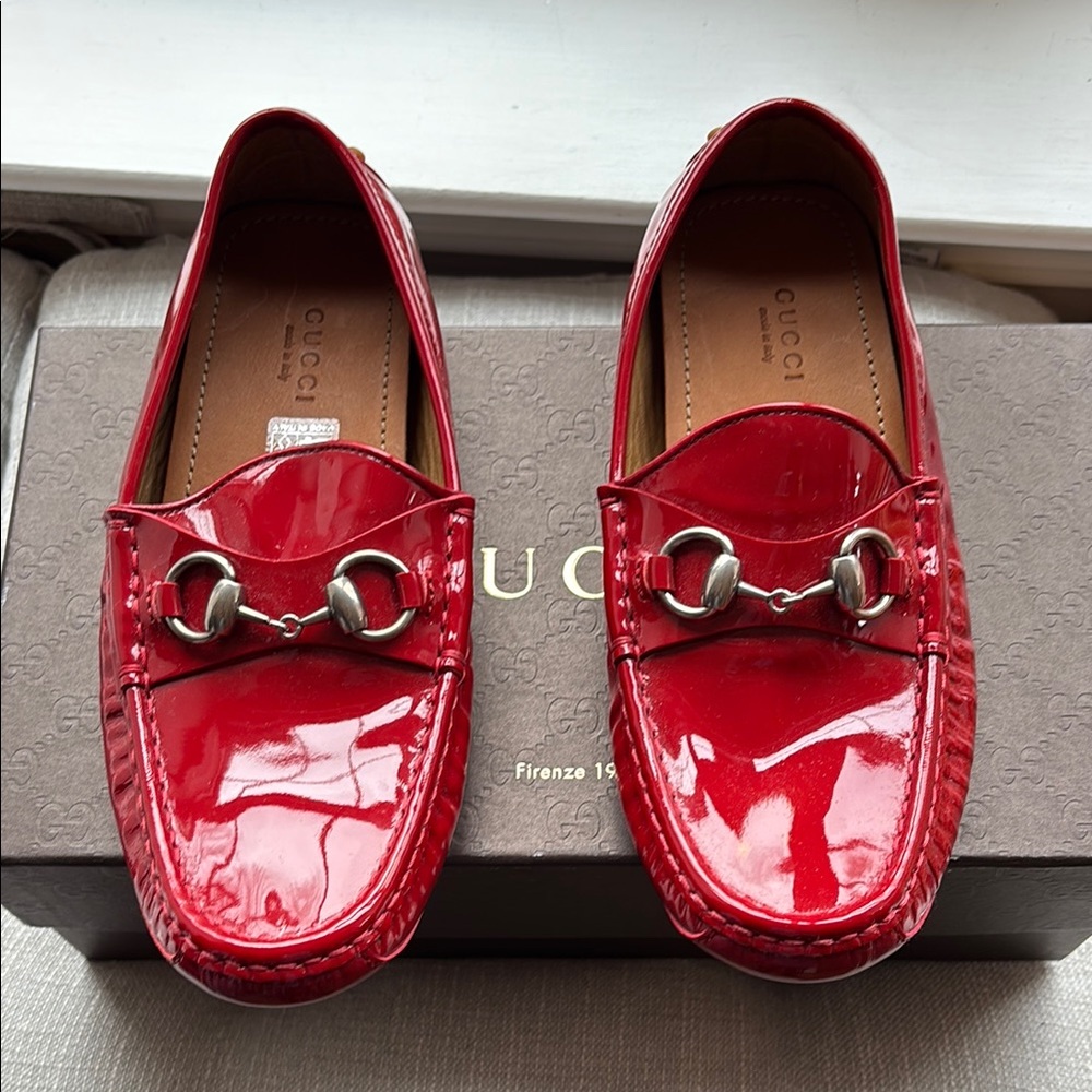 Gucci Red Loafers with Horsebit Detail - Picture 2 of 9